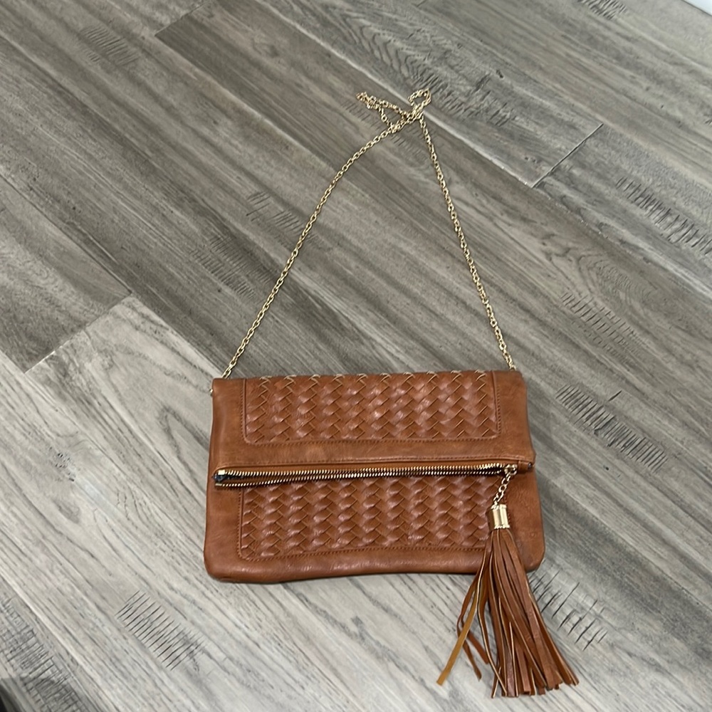 Crossover purse or handbag can go both ways
